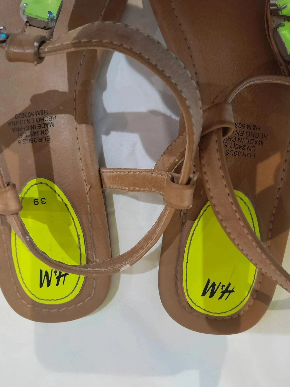 Sandálias de cor flúor amarelo, tamanho 39, Marca H&M – photo 2